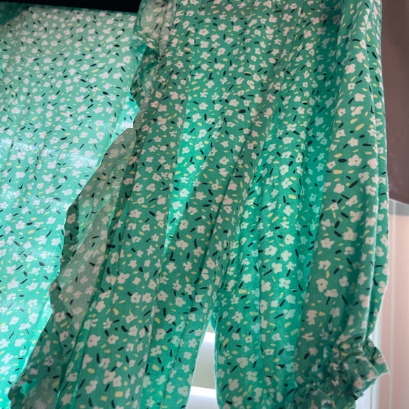 Old Navy Ruffle Tie Dress - Picture 3 of 4